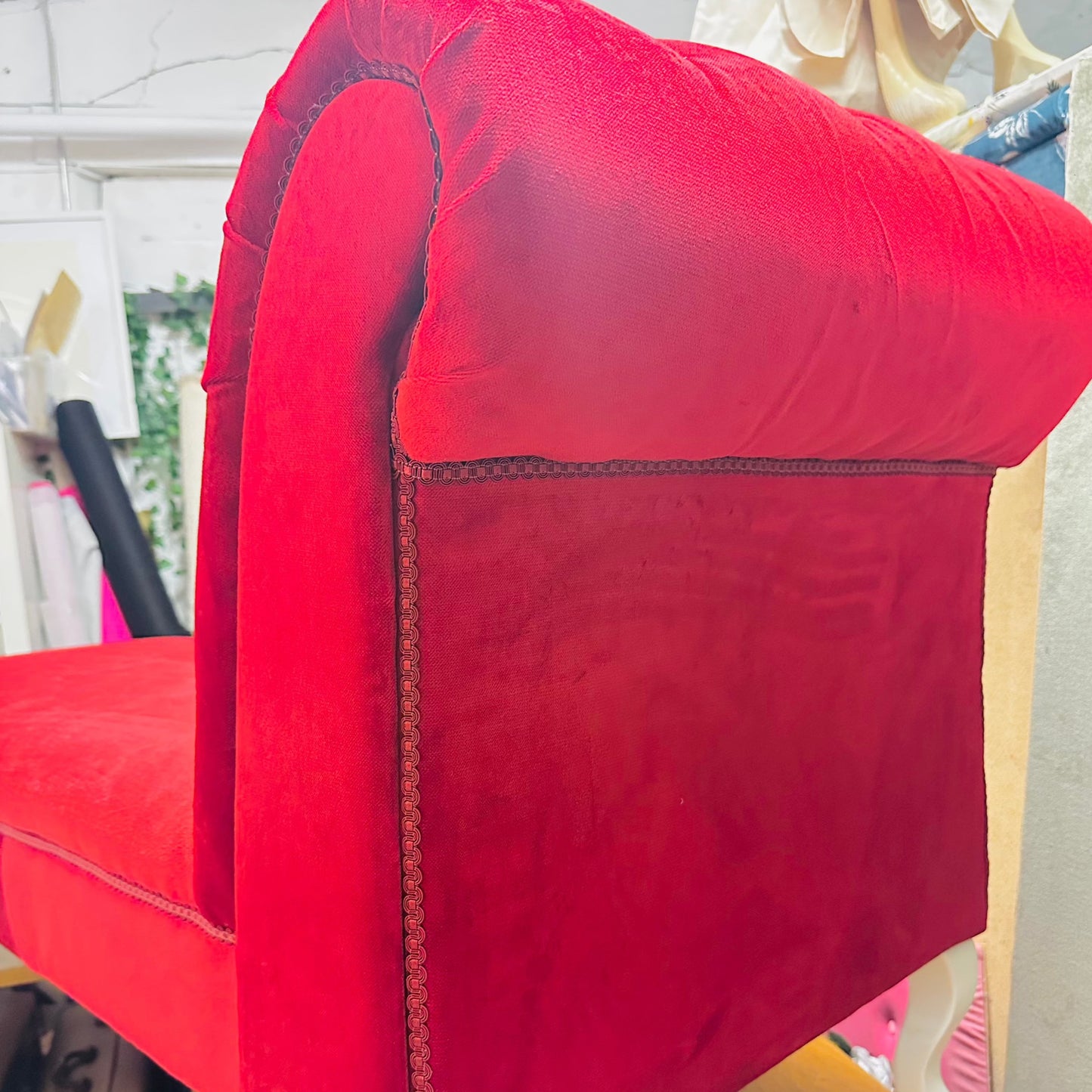Upholstered Chaise Lounge