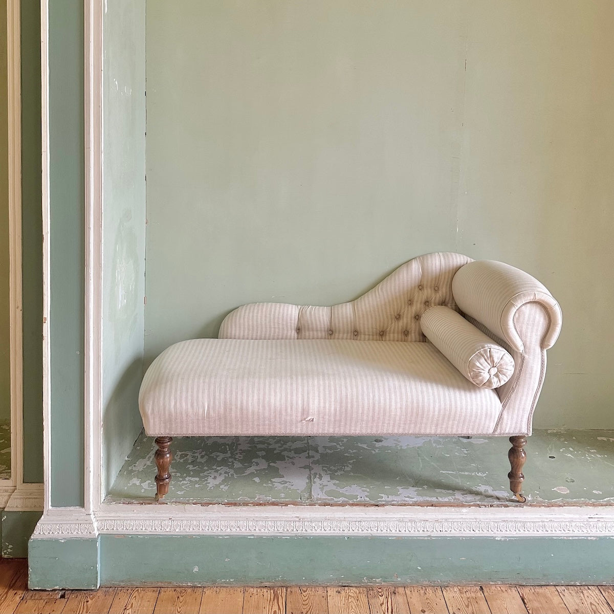 Striped Linen Antique Chaise Lounge – Upcycled Upholstery