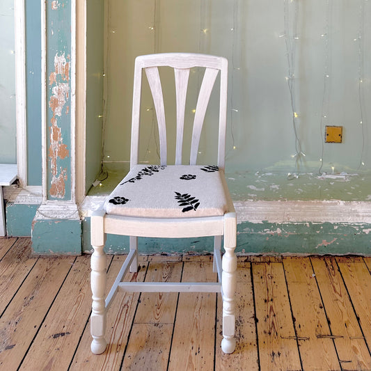 Upholstered Vintage 1920s Dining Chair Set of 4 in hand-illustrated Linen print
