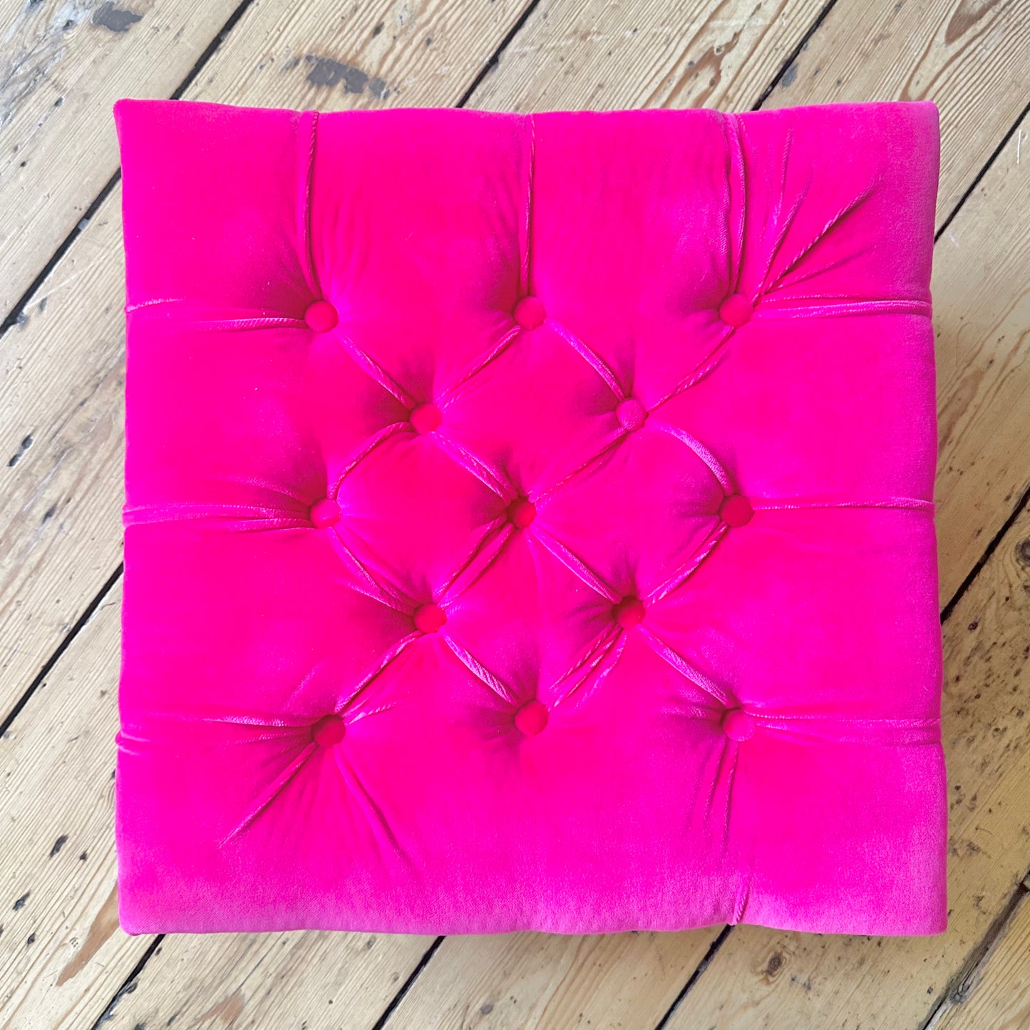 Workshop: Make your Own Sustainable Footstool using Repurposed Fabric 09.11.25