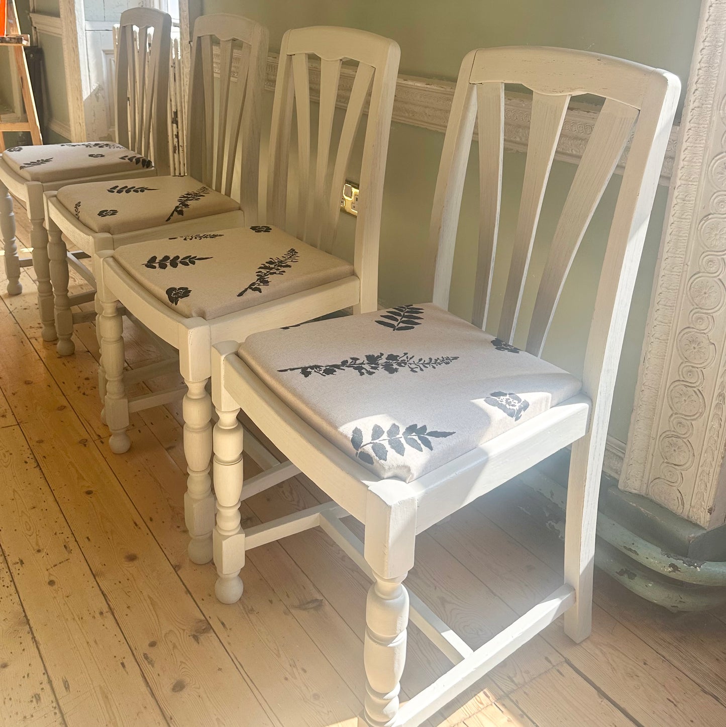 Upholstered Vintage 1920s Dining Chair Set of 4 in hand-illustrated Linen print